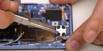 разборка Xiaomi Mi 11 на видео