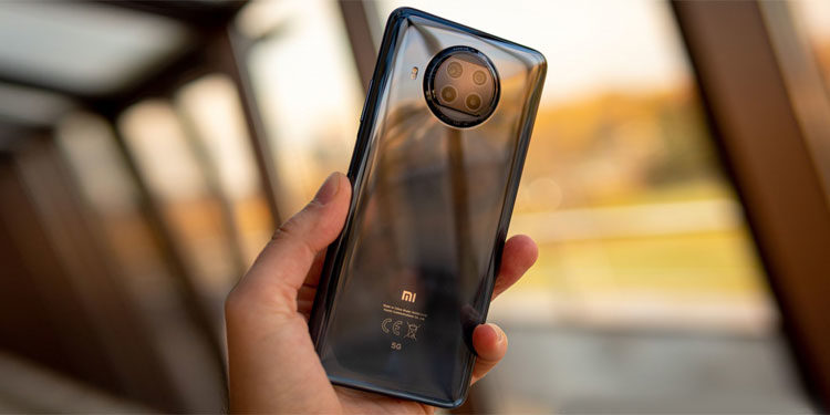 Пользователи Xiaomi Mi 10T Lite получают MIUI 12 на Android 11