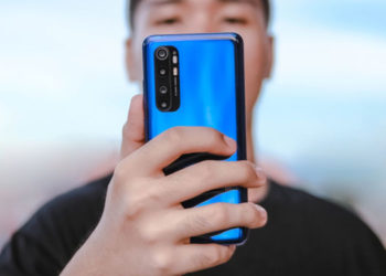 Xiaomi Mi Note 10 Lite в России уже получает Android 11