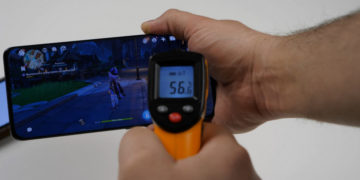 Пользователи массово жалуются на горящие системные платы Xiaomi Mi 11