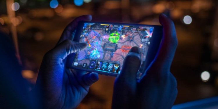 Игровой смартфон Redmi идеально подойдет любому геймеру