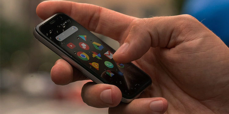 Xiaomi под брендом Redmi выпустит компактный смартфон