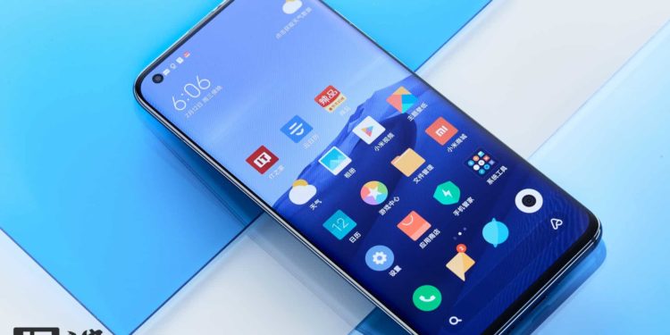 Xiaomi Mi 10 получил стабильную версию MIUI 12.5