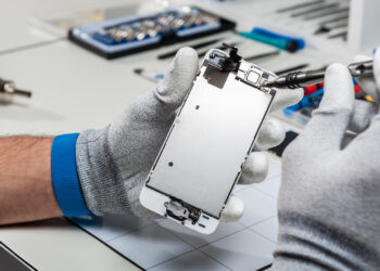 Преимущества профессионального ремонта Iphone